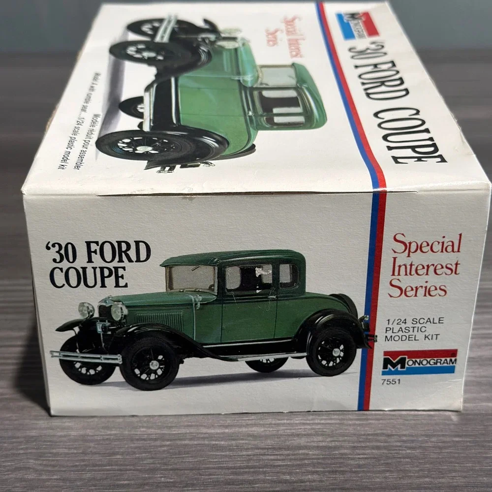 Monogram 30 Ford Coupe 1/24 Scale Plastic Model Kit Special Interest Series 7551